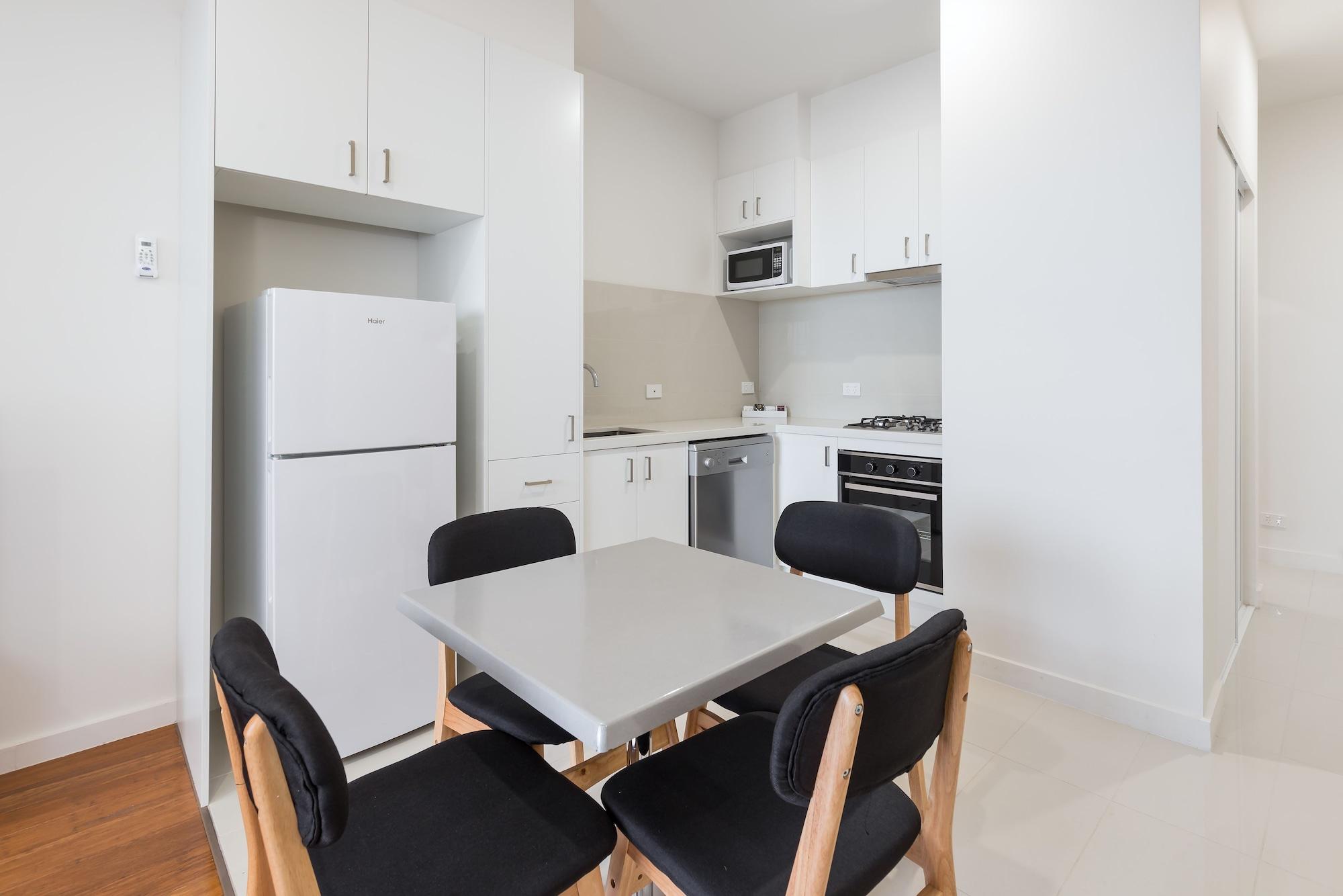 City Edge Dandenong Apartment Hotel Екстер'єр фото